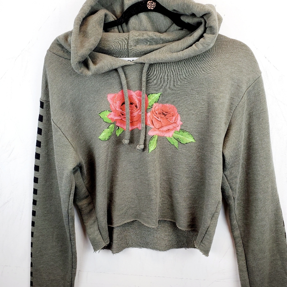 Wildfox Cropped Rose Hoodie Sweatshirt Pullover SZ L